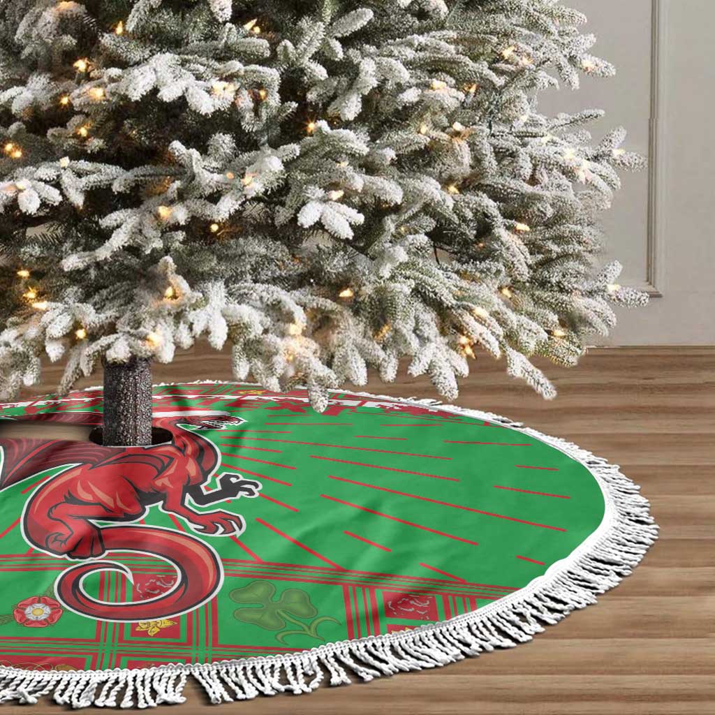 Personalized Wales Nadolig Llawen Tree Skirt Welsh Dragon mascot - Merry Xmas - Wonder Print Shop