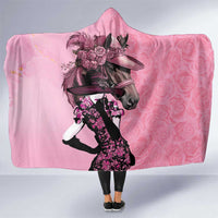 Kentucky Horse Racing Hooded Blanket Derby Ladies With Roses