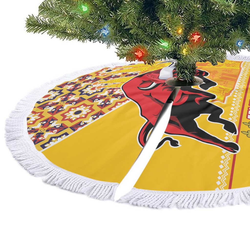 Spain Christmas Tree Skirt Noble Bull With Sagrada Famlia - Wonder Print Shop