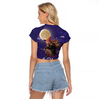 Italy Christmas Raglan Cropped T Shirt La Befana Flying Over Winter Night - Wonder Print Shop