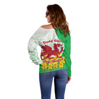 Saint David’s Day Welsh Dragon Off Shoulder Sweater Dydd Gwyl Dewi Hapus - Wonder Print Shop