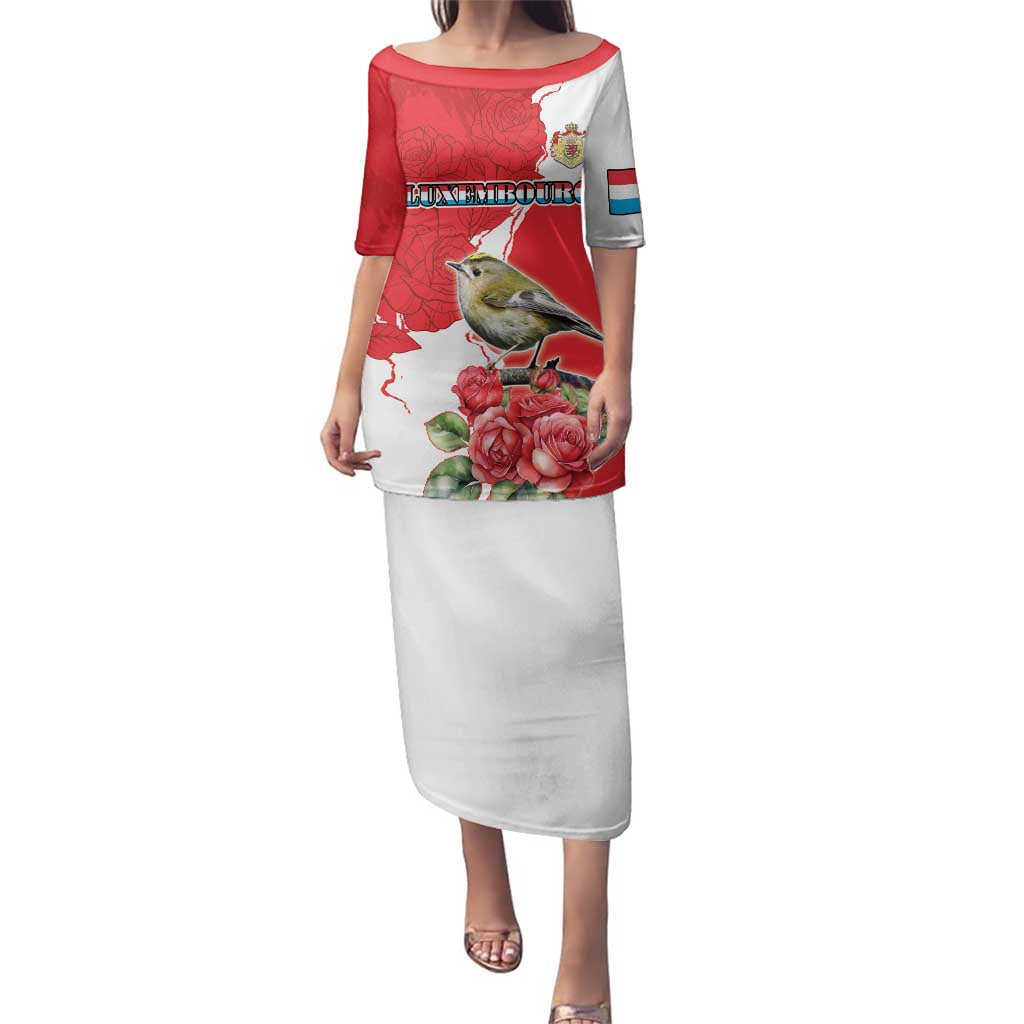 Personalized Luxembourg Goldcrest Regulus Family Matching Puletasi and Hawaiian Shirt Red Roses - Wonder Print Shop