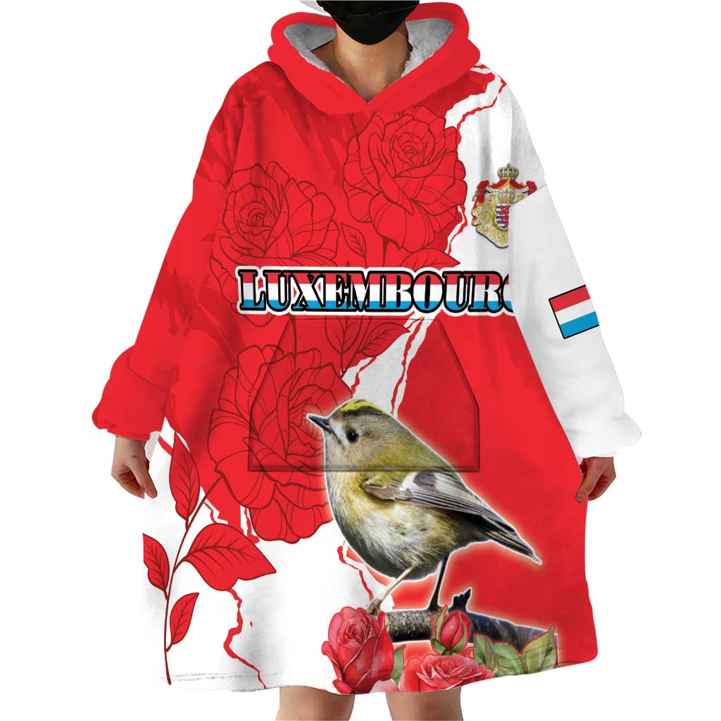 Personalized Luxembourg Goldcrest Regulus Wearable Blanket Hoodie Red Roses - Wonder Print Shop