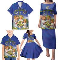 Swedish Glad Midsommar Family Matching Puletasi and Hawaiian Shirt Hade du en bra Midsommar