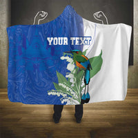 Personalized El Salvador Turquoise Browed Motmot Hooded Blanket With Yucca Flowers