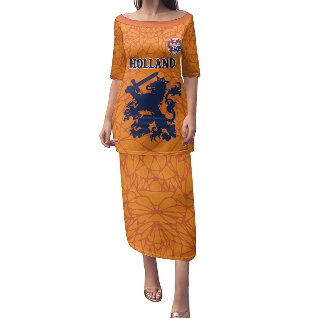 Custom Netherlands Football Family Matching Puletasi and Hawaiian Shirt Holland Lion
