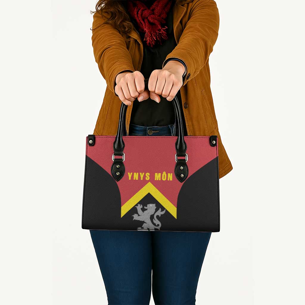 Anglesey Wales Leather Bag Ynys Mon Welsh Lion Flag Design - Wonder Print Shop