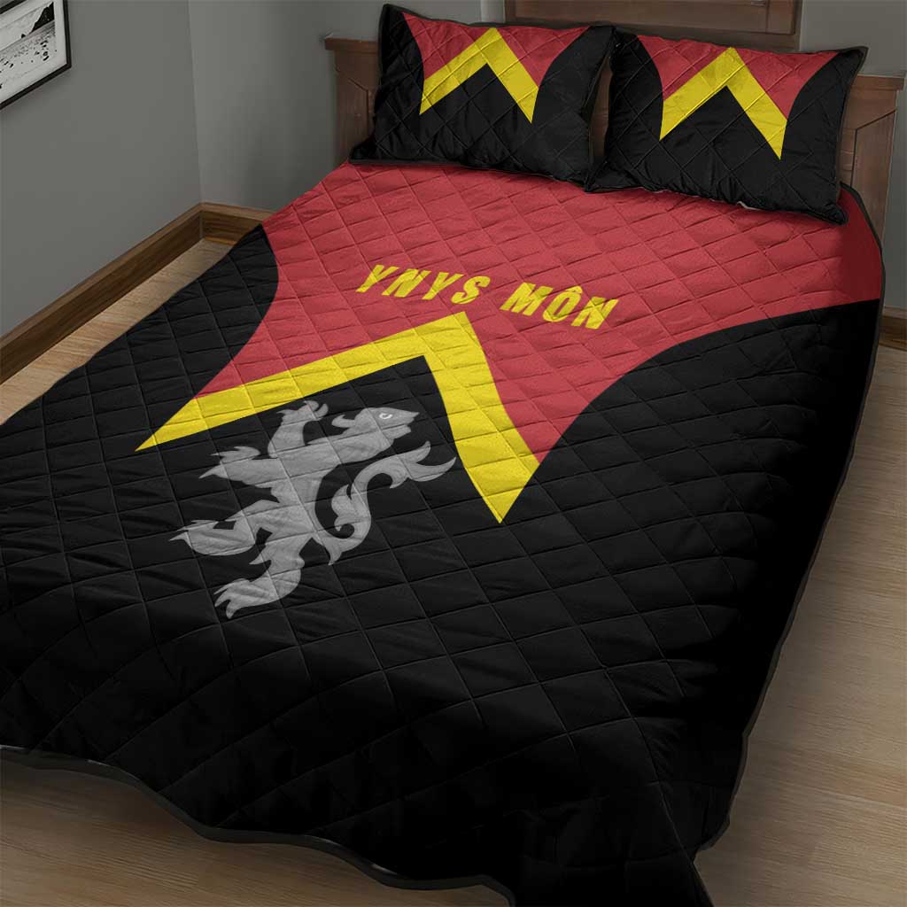 Anglesey Wales Quilt Bed Set Ynys Mon Welsh Lion Flag Design - Wonder Print Shop