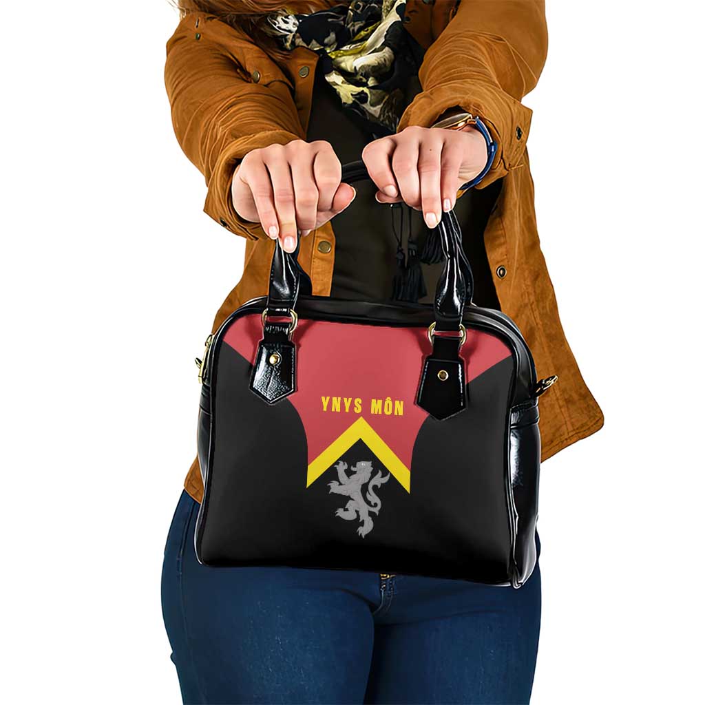 Anglesey Wales Shoulder Handbag Ynys Mon Welsh Lion Flag Design - Wonder Print Shop