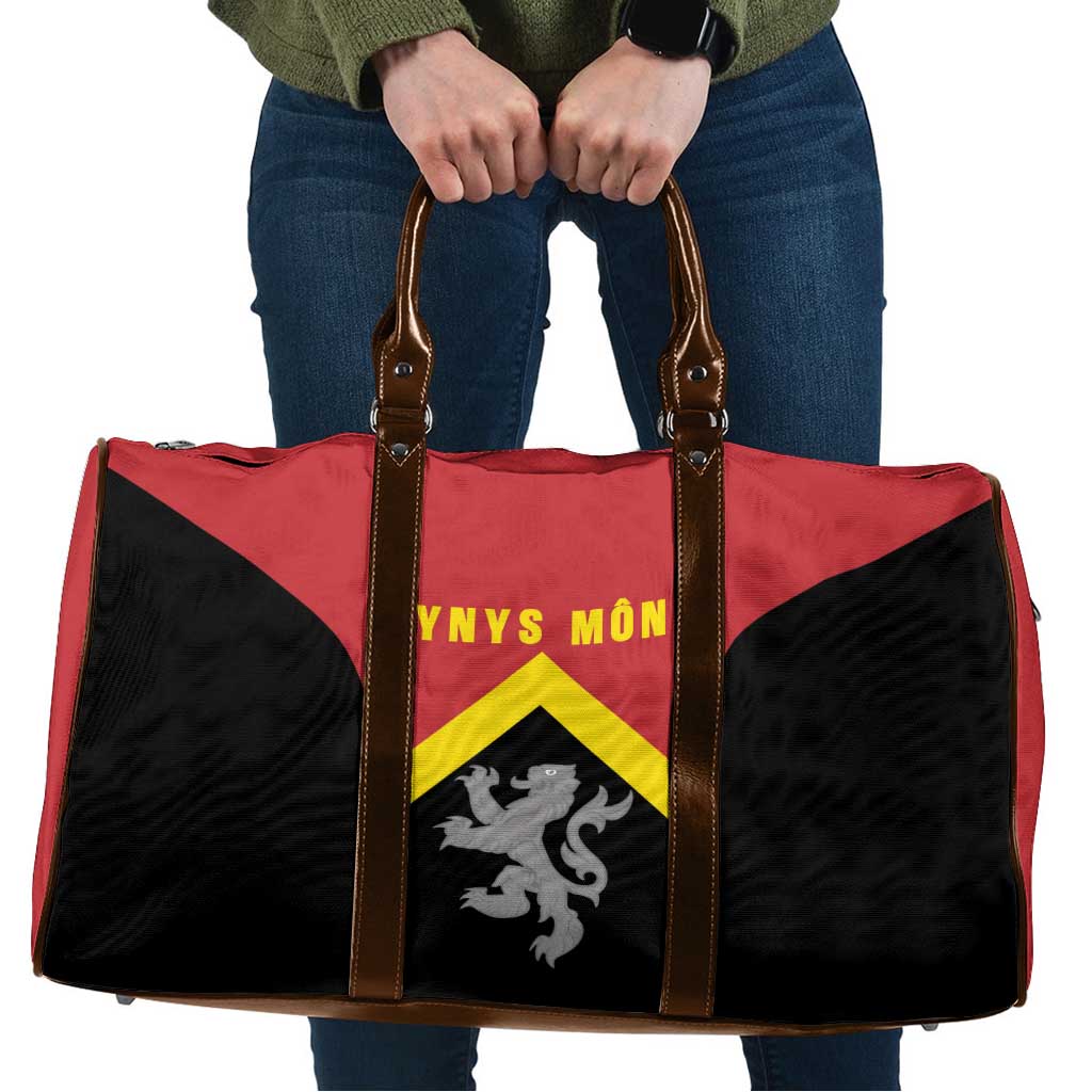 Anglesey Wales Travel Bag Ynys Mon Welsh Lion Flag Design - Wonder Print Shop