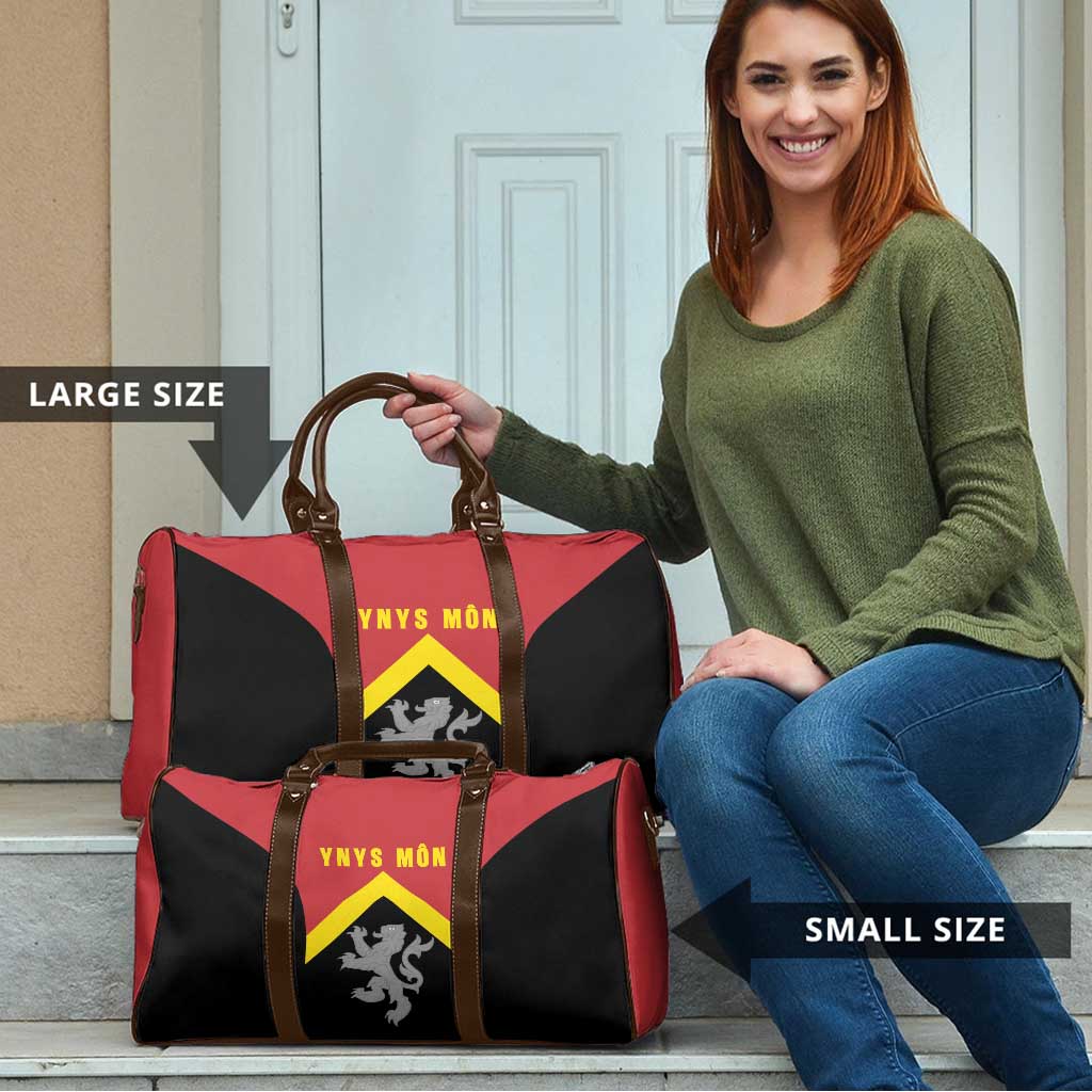 Anglesey Wales Travel Bag Ynys Mon Welsh Lion Flag Design - Wonder Print Shop