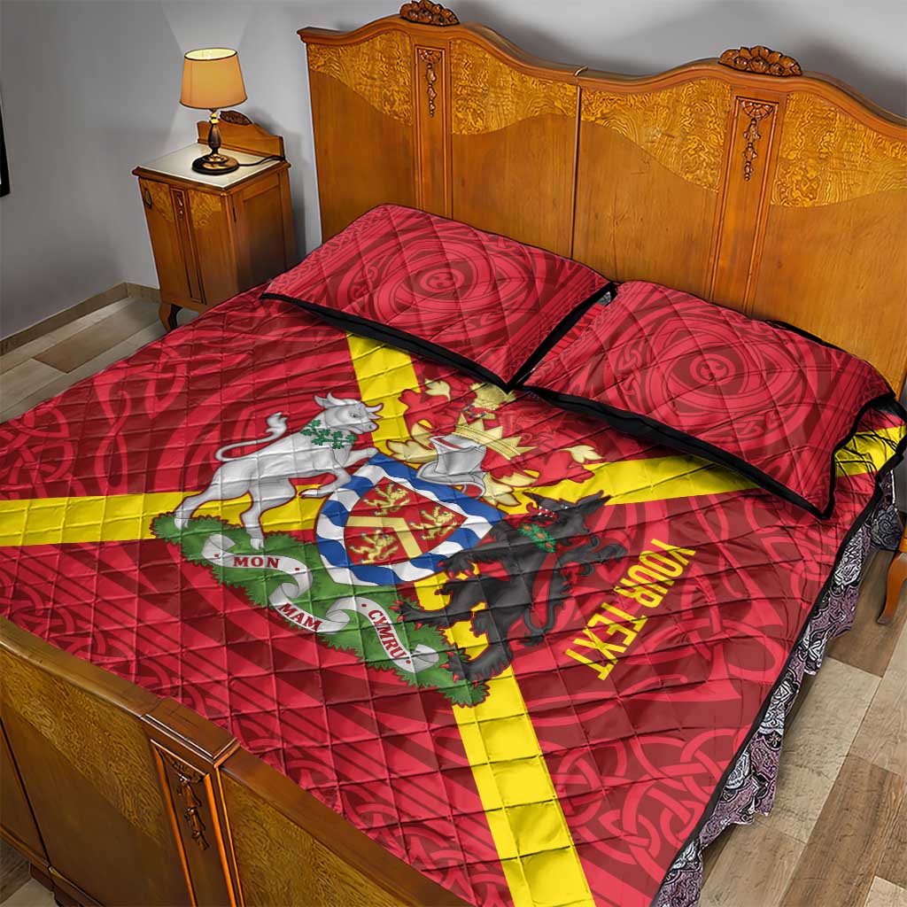 Personalized Anglesey Ynys Mon Quilt Bed Set Map and Emblem Celtic Style - Wonder Print Shop
