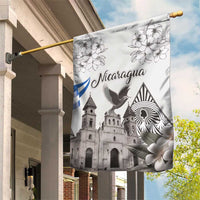 Nicaragua Leon Cathedral Garden Flag Motmot with Plumeria Style - Wonder Print Shop