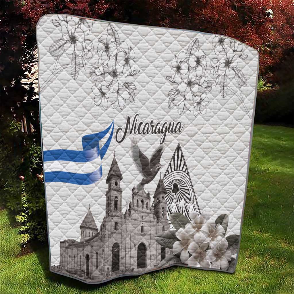 Nicaragua Leon Cathedral Quilt Motmot with Plumeria Style - Wonder Print Shop