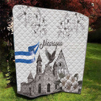 Nicaragua Leon Cathedral Quilt Motmot with Plumeria Style - Wonder Print Shop
