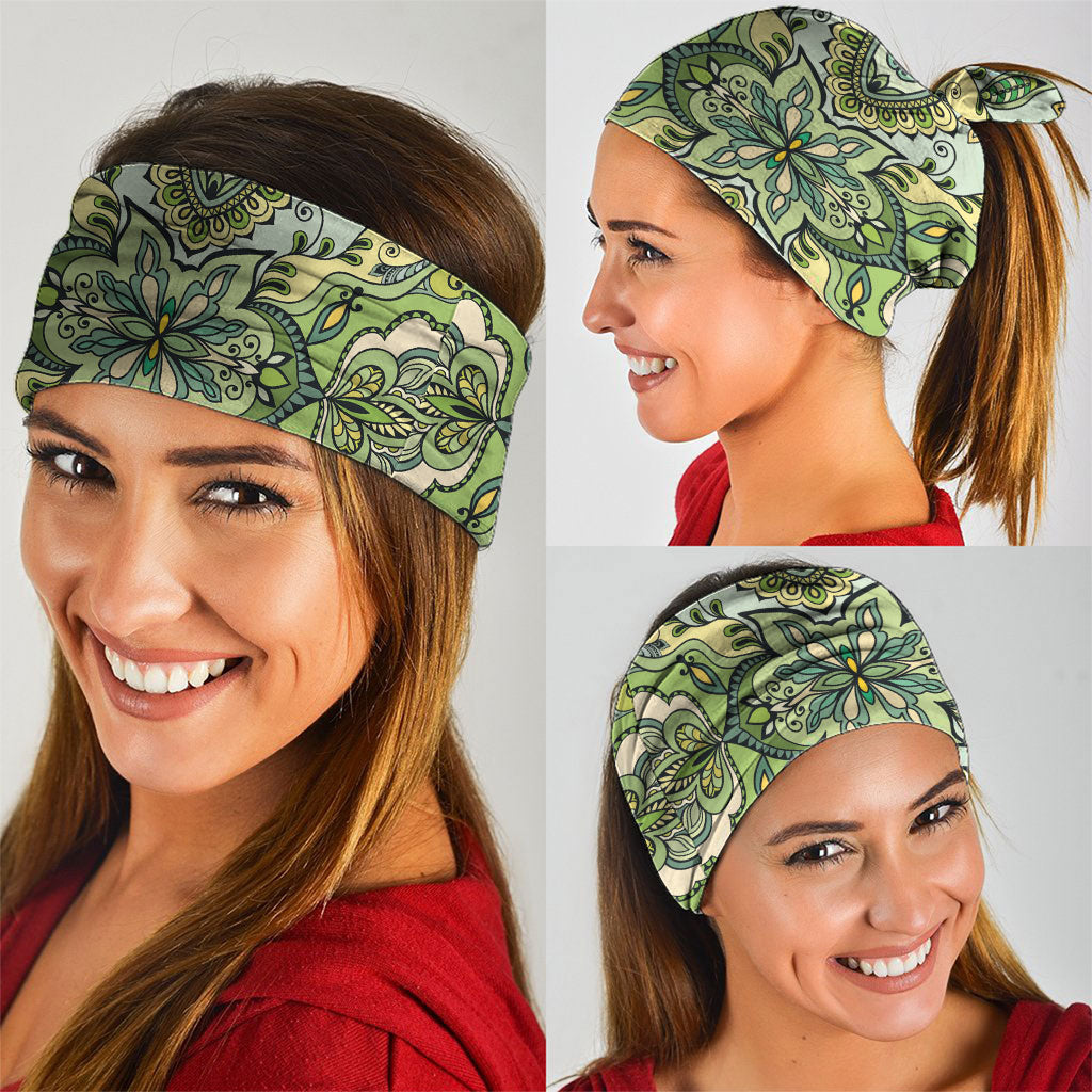 Indian Mandala Pattern Neck Gaiter Green Geometric Floral Mandala