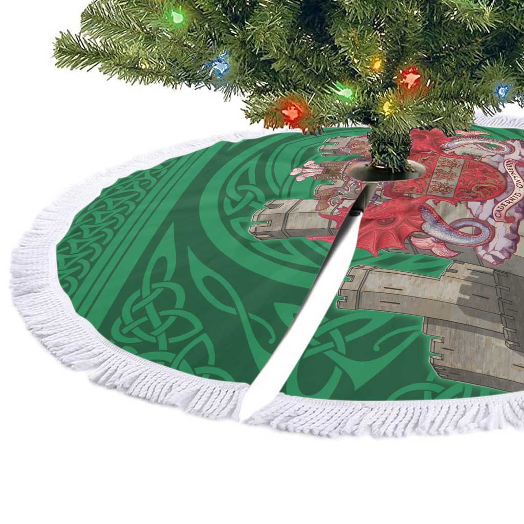 Caernarfonshire Wales Tree Skirt Caernarfon Castle and Emblem Celtic Style - Wonder Print Shop