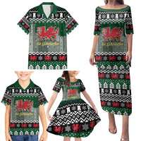 Caernarfonshire Wales Christmas Family Matching Puletasi and Hawaiian Shirt Caernarfon Castle Red Dragon - Wonder Print Shop