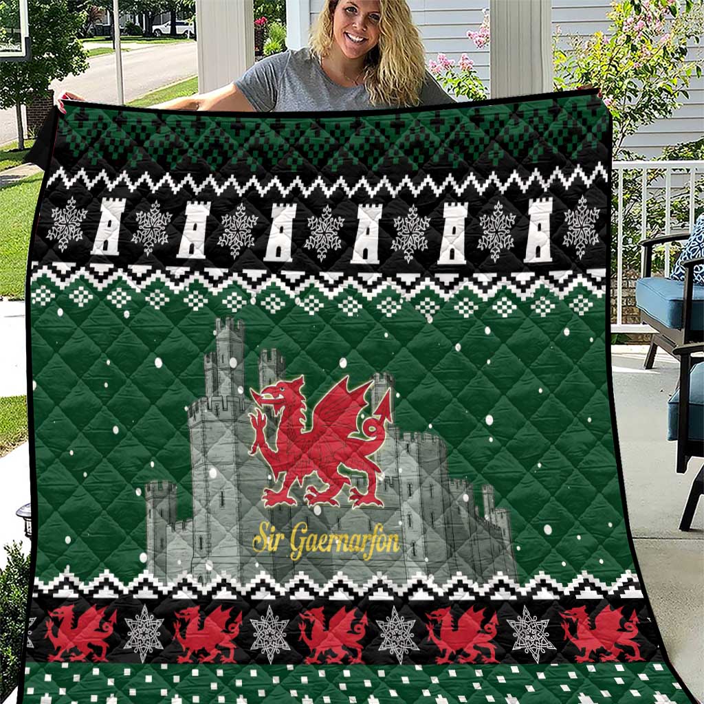 Caernarfonshire Wales Christmas Quilt Caernarfon Castle Red Dragon - Wonder Print Shop