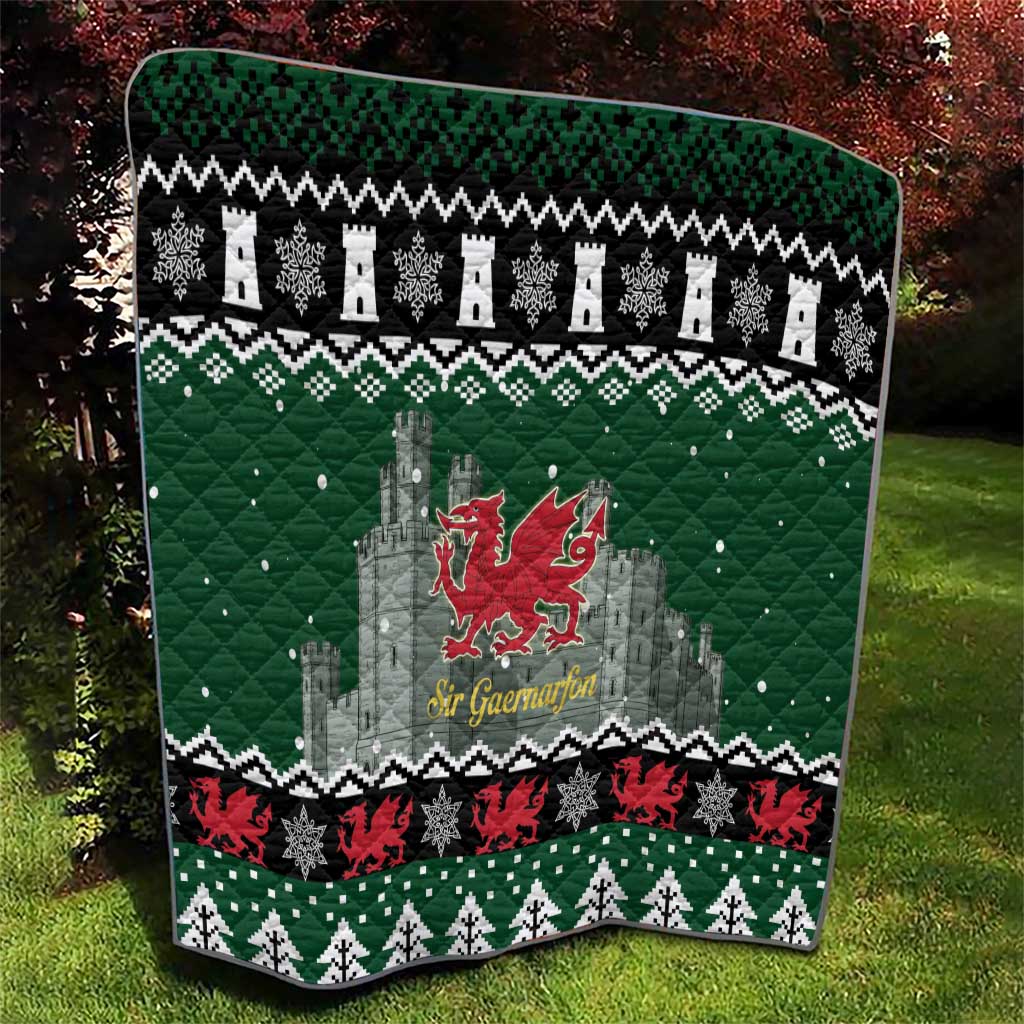 Caernarfonshire Wales Christmas Quilt Caernarfon Castle Red Dragon - Wonder Print Shop