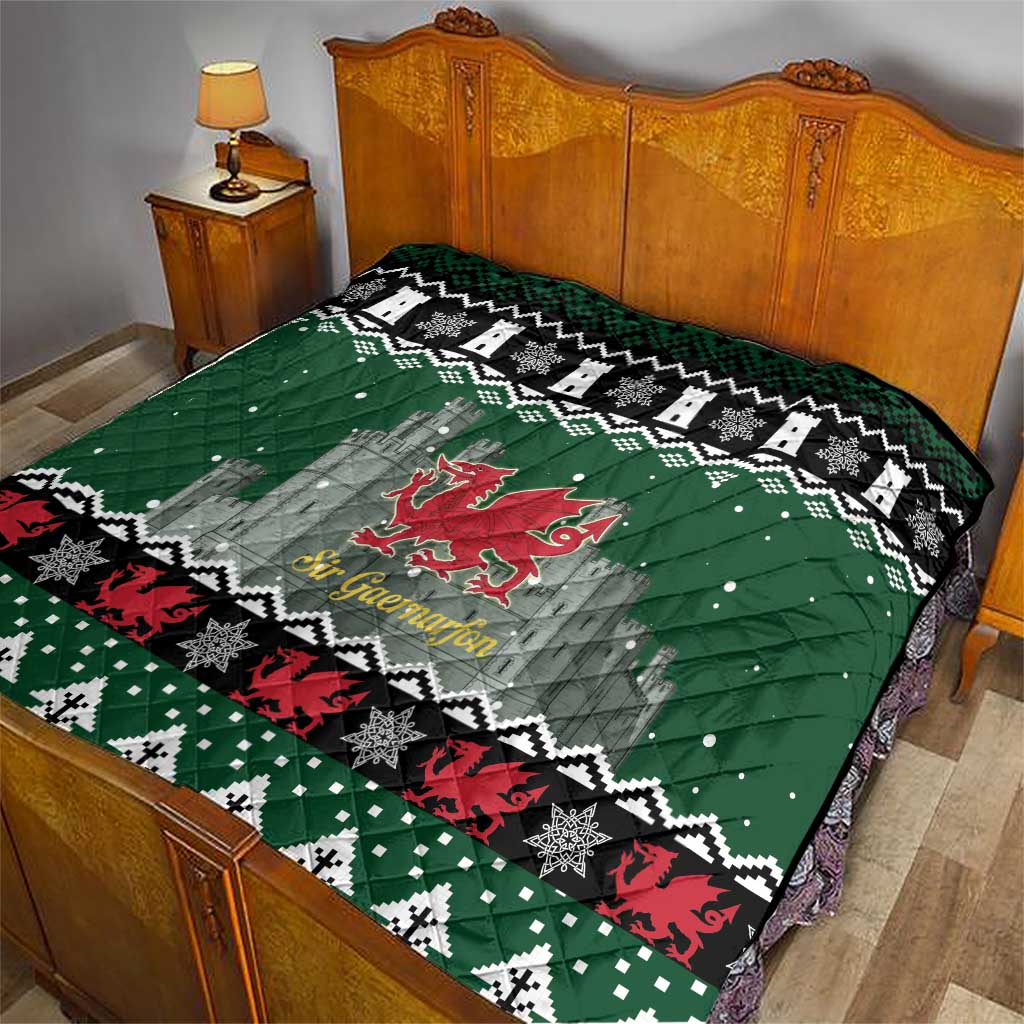 Caernarfonshire Wales Christmas Quilt Caernarfon Castle Red Dragon - Wonder Print Shop