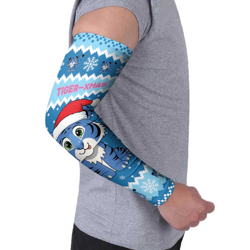 Personalized Blue Tiger Christmas Arm Sleeves Kawaii Derpy Tiger Santa Mode - Wonder Print Shop