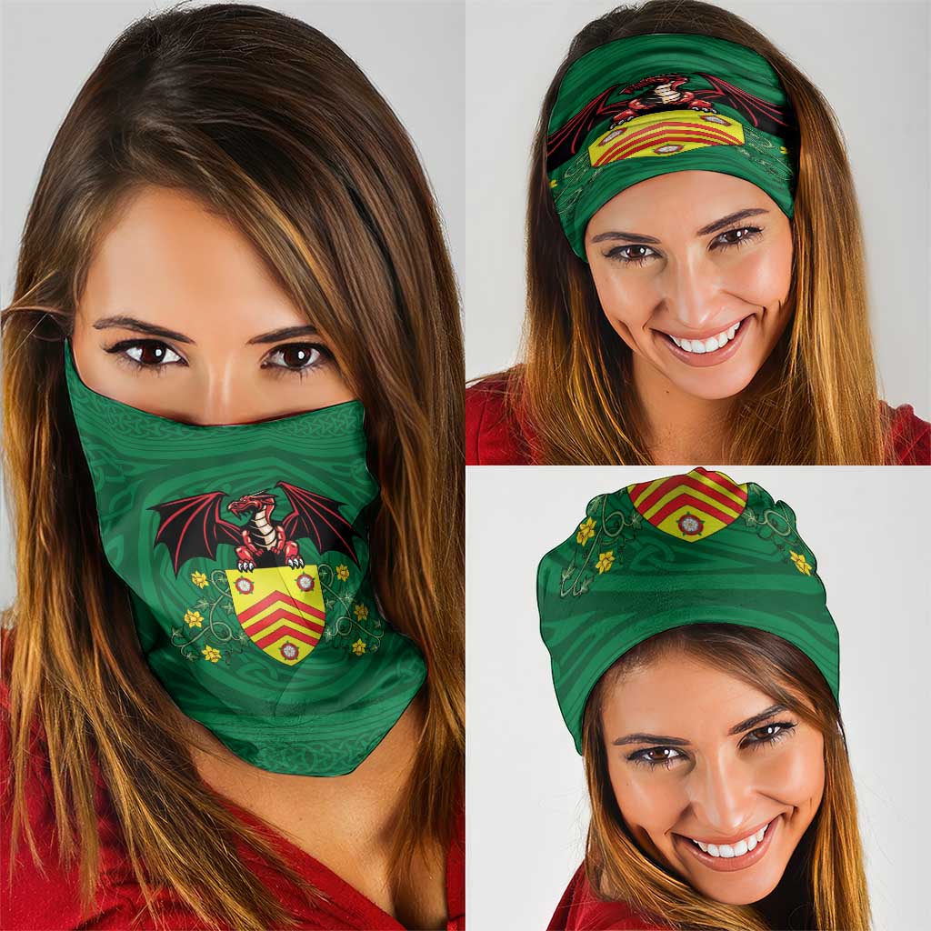 Personalized Glamorgan Wales Neck Gaiter Welsh Red Dragon And Daffodil - Wonder Print Shop