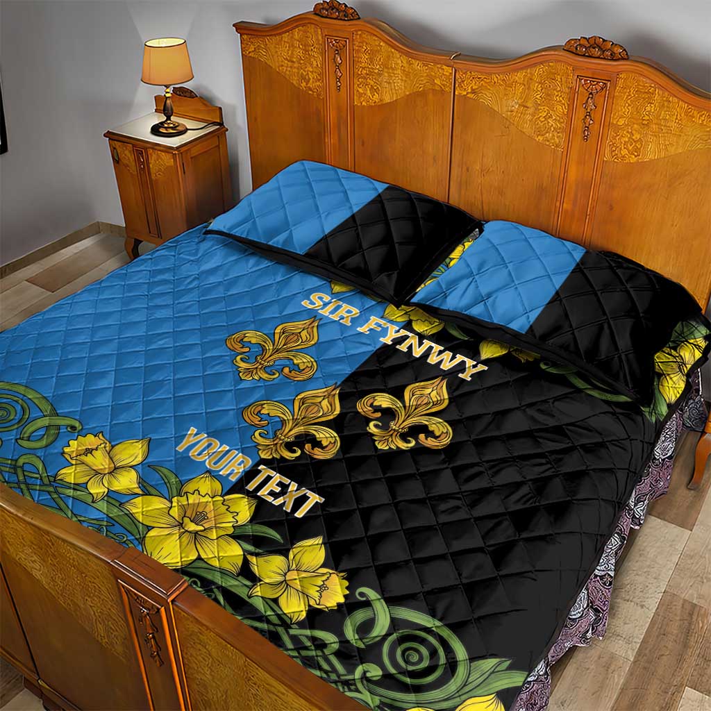 Personalized Monmouthshire Wales Quilt Bed Set Sir Fynwy Flag With Welsh Daffodil - Wonder Print Shop