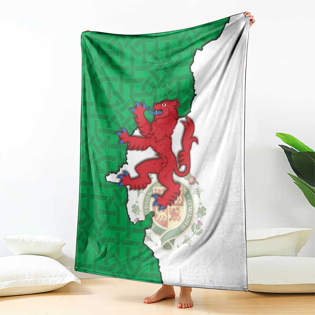 Montgomeryshire Wales Blanket Map and Emblem Celtic Style - Wonder Print Shop
