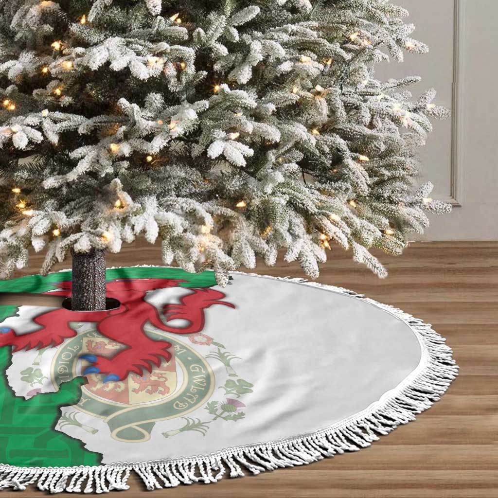Montgomeryshire Wales Tree Skirt Map and Emblem Celtic Style - Wonder Print Shop