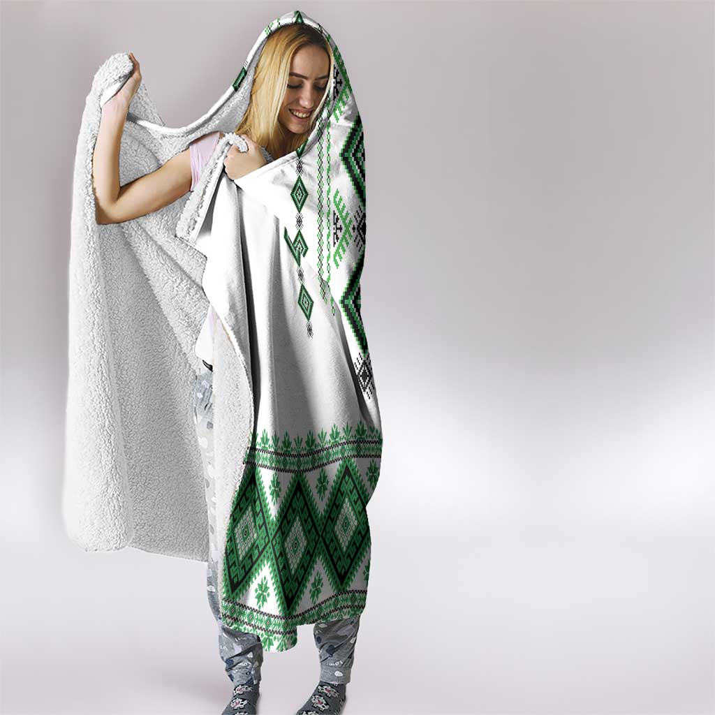 Ukraine Vyshyvanka Inspired Hooded Blanket Ukrainian Traditional Folk Pattern