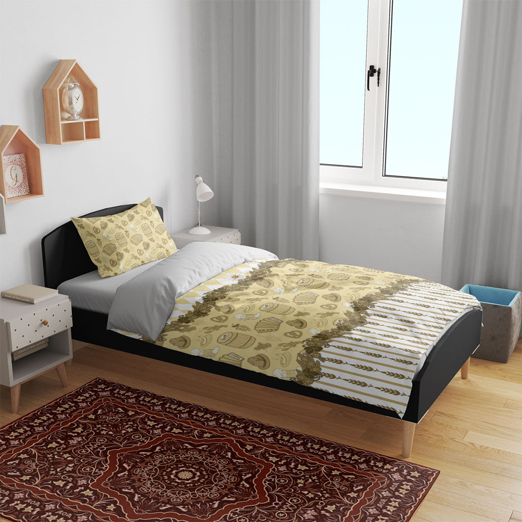 Oktoberfest Bavarian Heritage Bedding Set Edelweiss Beer Festival Gold Pattern