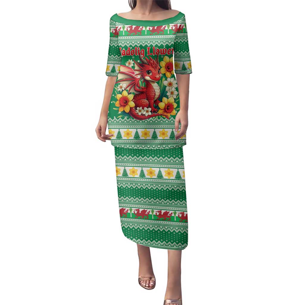 Personalized Wales Christmas Family Matching Puletasi and Hawaiian Shirt Cute Red Welsh Dragon and Daffodils - Wonder Print Shop