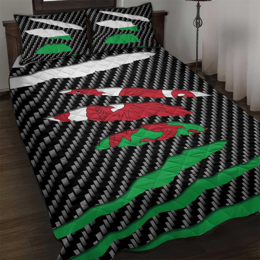 Wales Beast Quilt Bed Set Ripped Flag Graphic - Wonder Print Shop