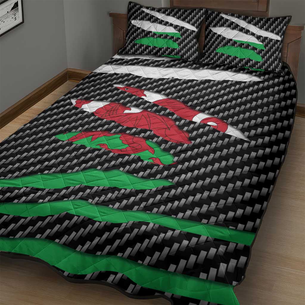 Wales Beast Quilt Bed Set Ripped Flag Graphic - Wonder Print Shop