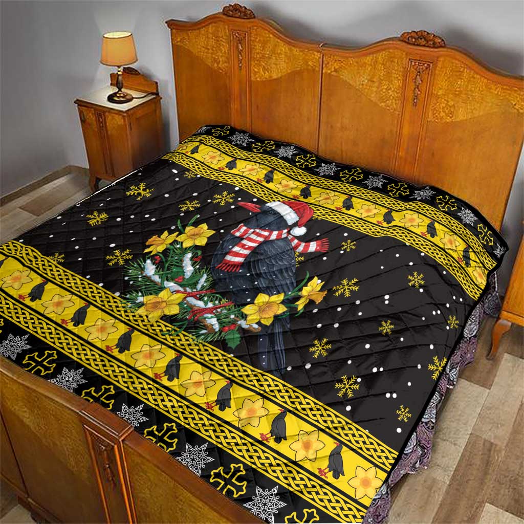 Flintshire Wales Christmas Quilt Welsh Red-billed Chough with Daffodil - Wonder Print Shop