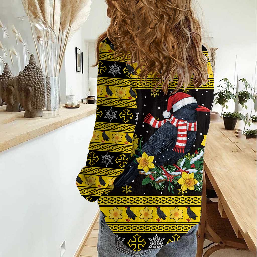 Flintshire Wales Christmas Women Casual Shirt Welsh Red-billed Chough with Daffodil - Wonder Print Shop