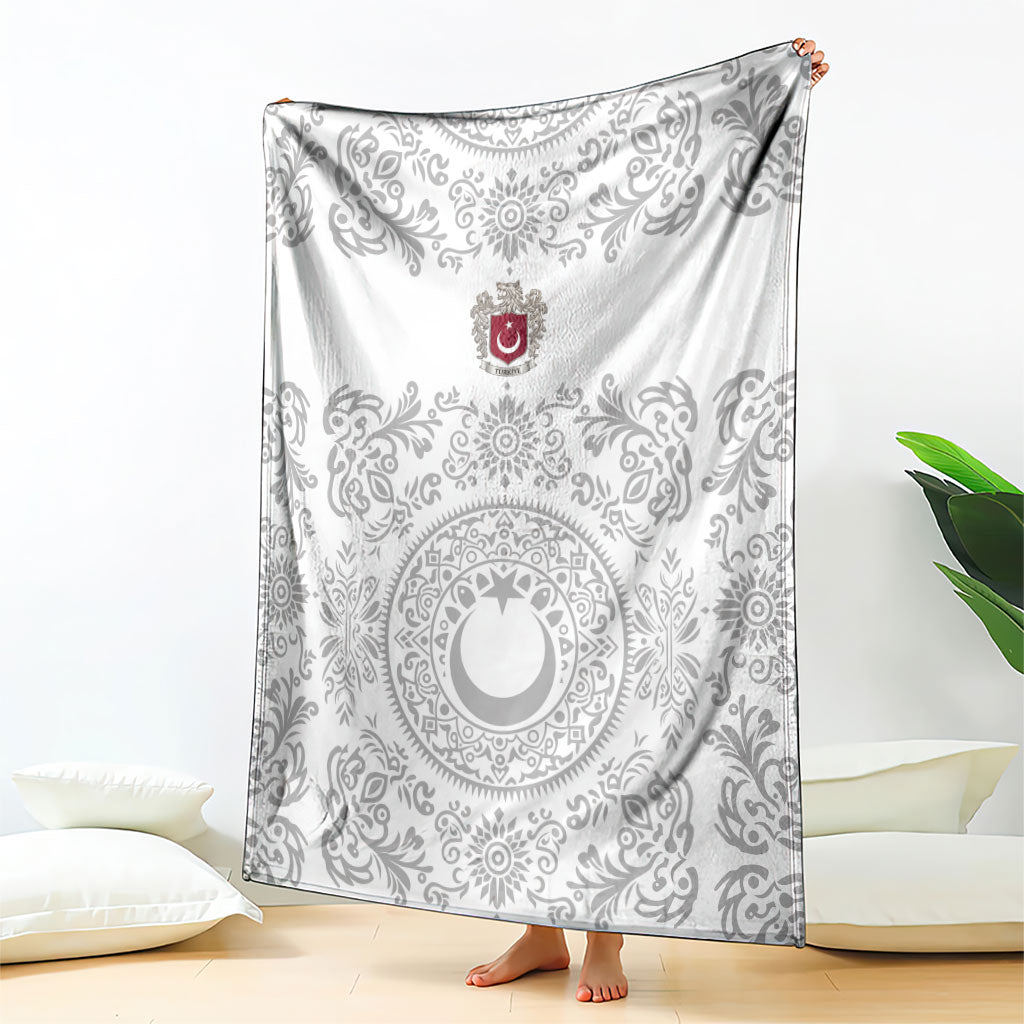 World Football 2026 Turkey Blanket Crescent Stars Ottoman Baroque White Version