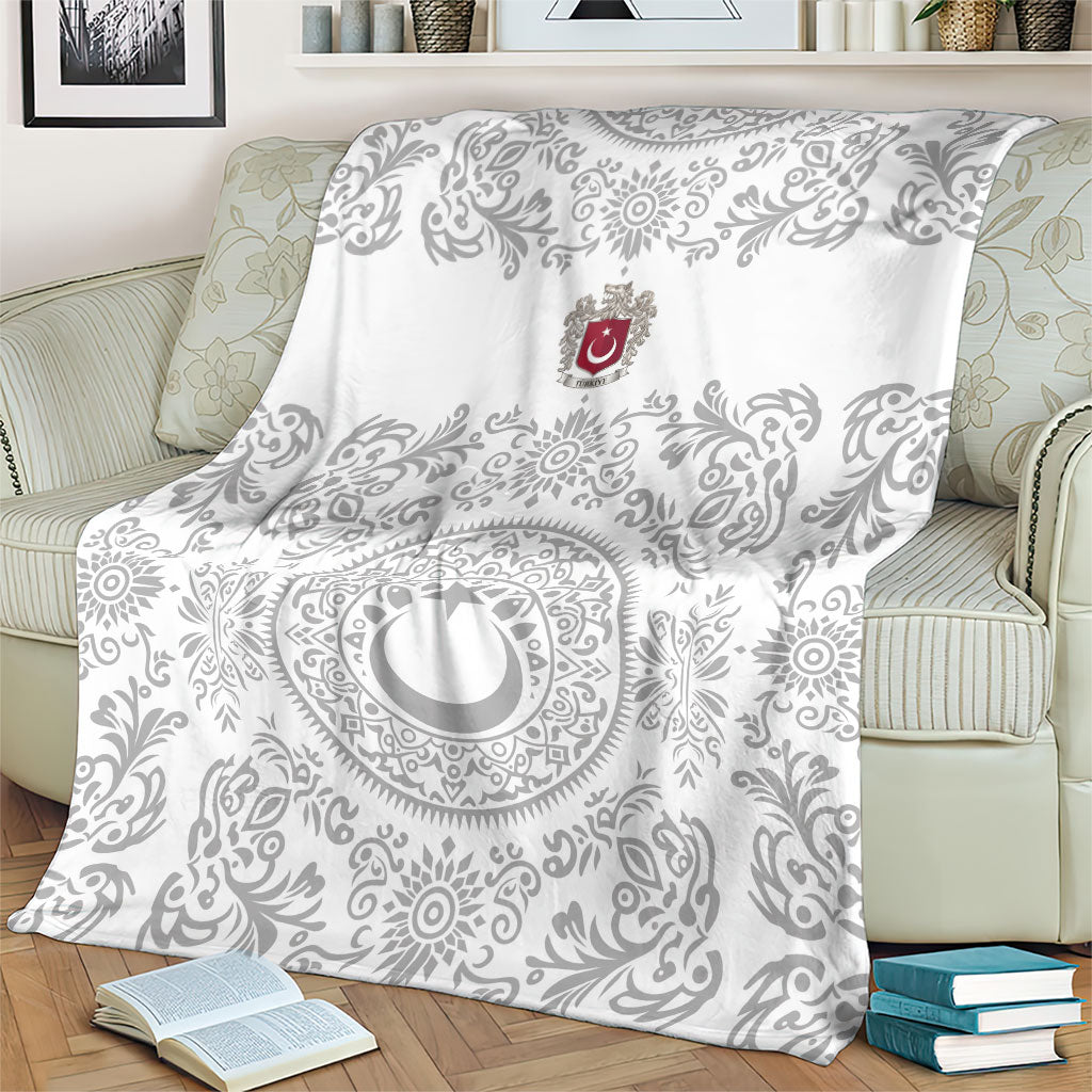 World Football 2026 Turkey Blanket Crescent Stars Ottoman Baroque White Version
