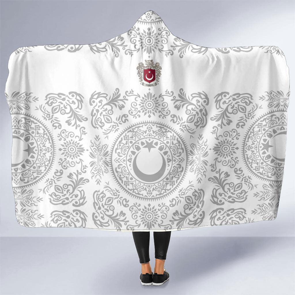 World Football 2026 Turkey Hooded Blanket Crescent Stars Ottoman Baroque White Version