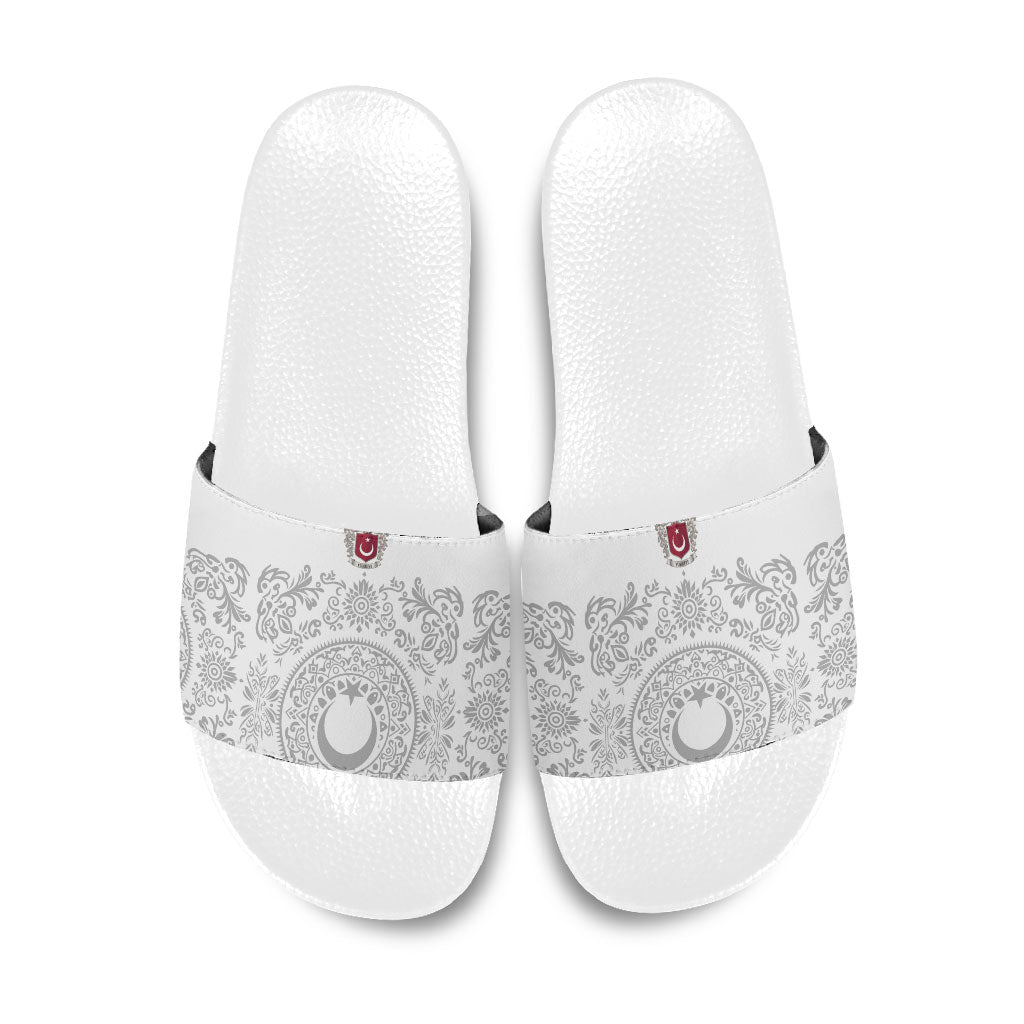 World Football 2026 Turkey Slide Sandals Crescent Stars Ottoman Baroque White Version