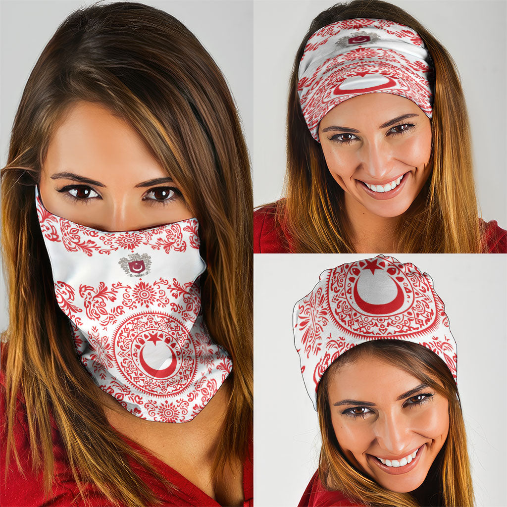 World Football 2026 Turkey Neck Gaiter Crescent Stars Ottoman Baroque Red Version