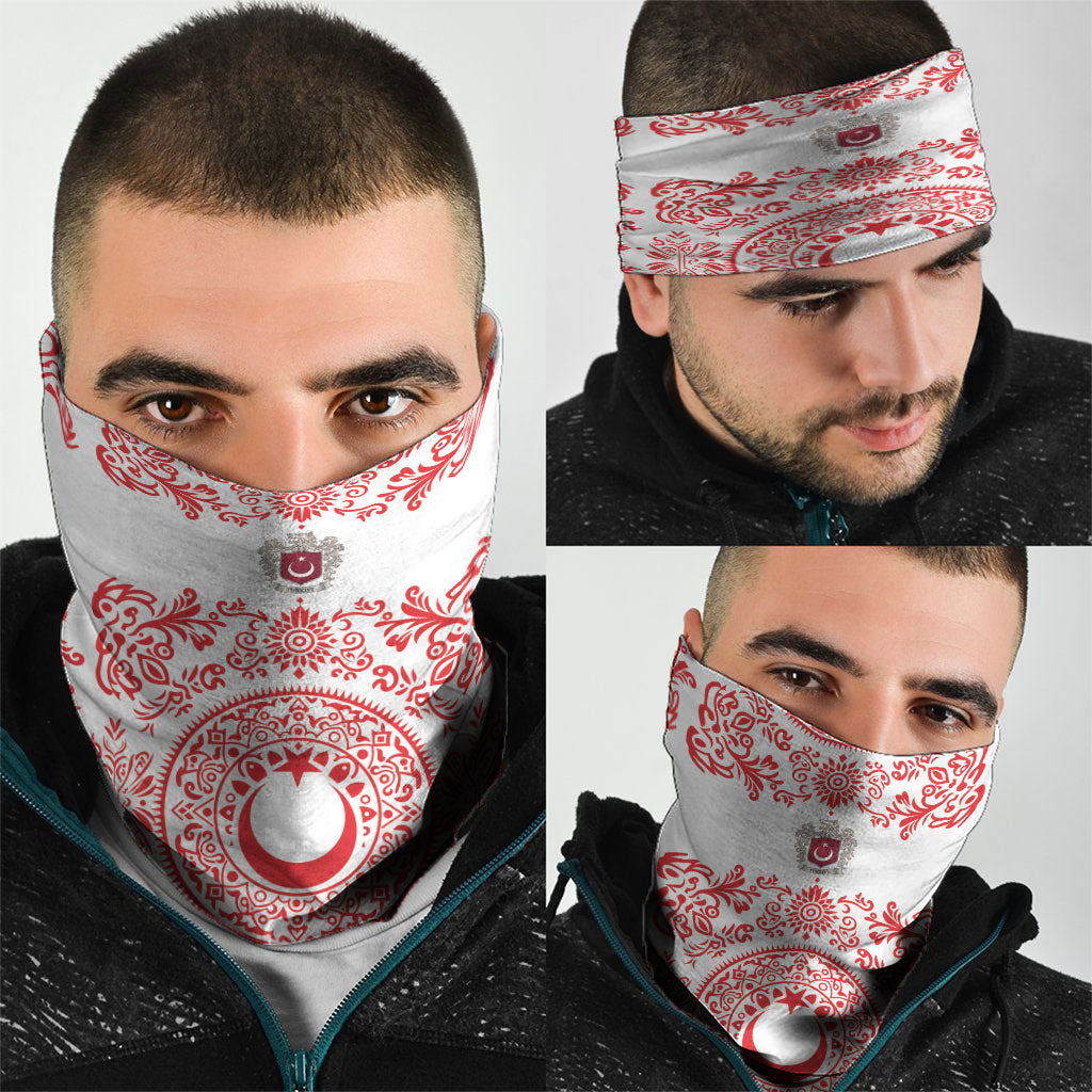 World Football 2026 Turkey Neck Gaiter Crescent Stars Ottoman Baroque Red Version