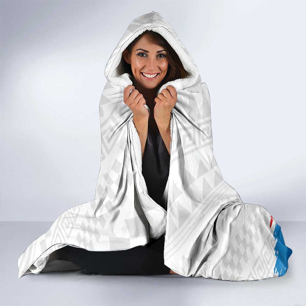 Personalized Italy Trentino-Alto Adige Hooded Blanket Flag Style - Wonder Print Shop