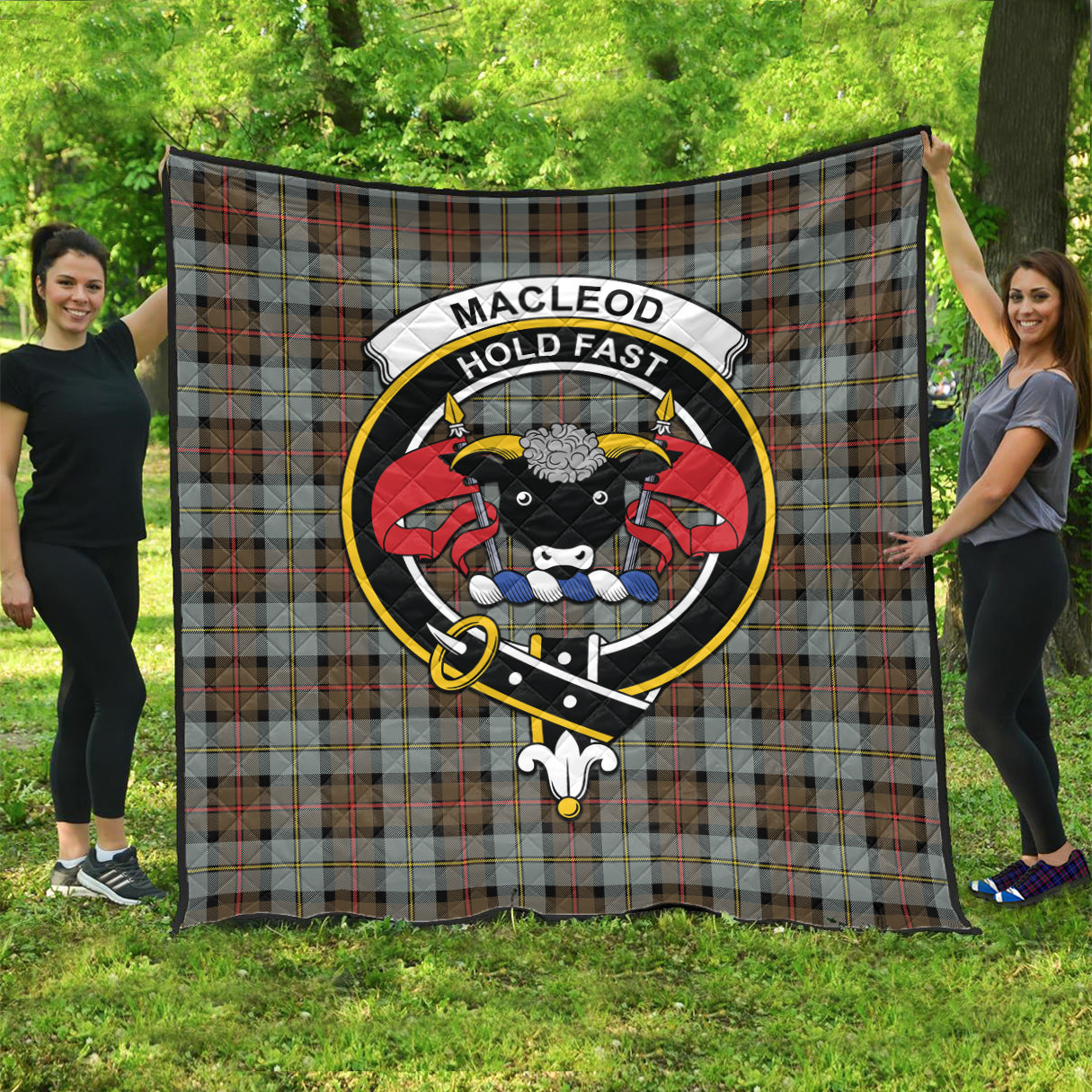 macleod-of-harris-weathered-clan-crest-tartan-quilt-tartan-plaid-quilt-with-family-crest