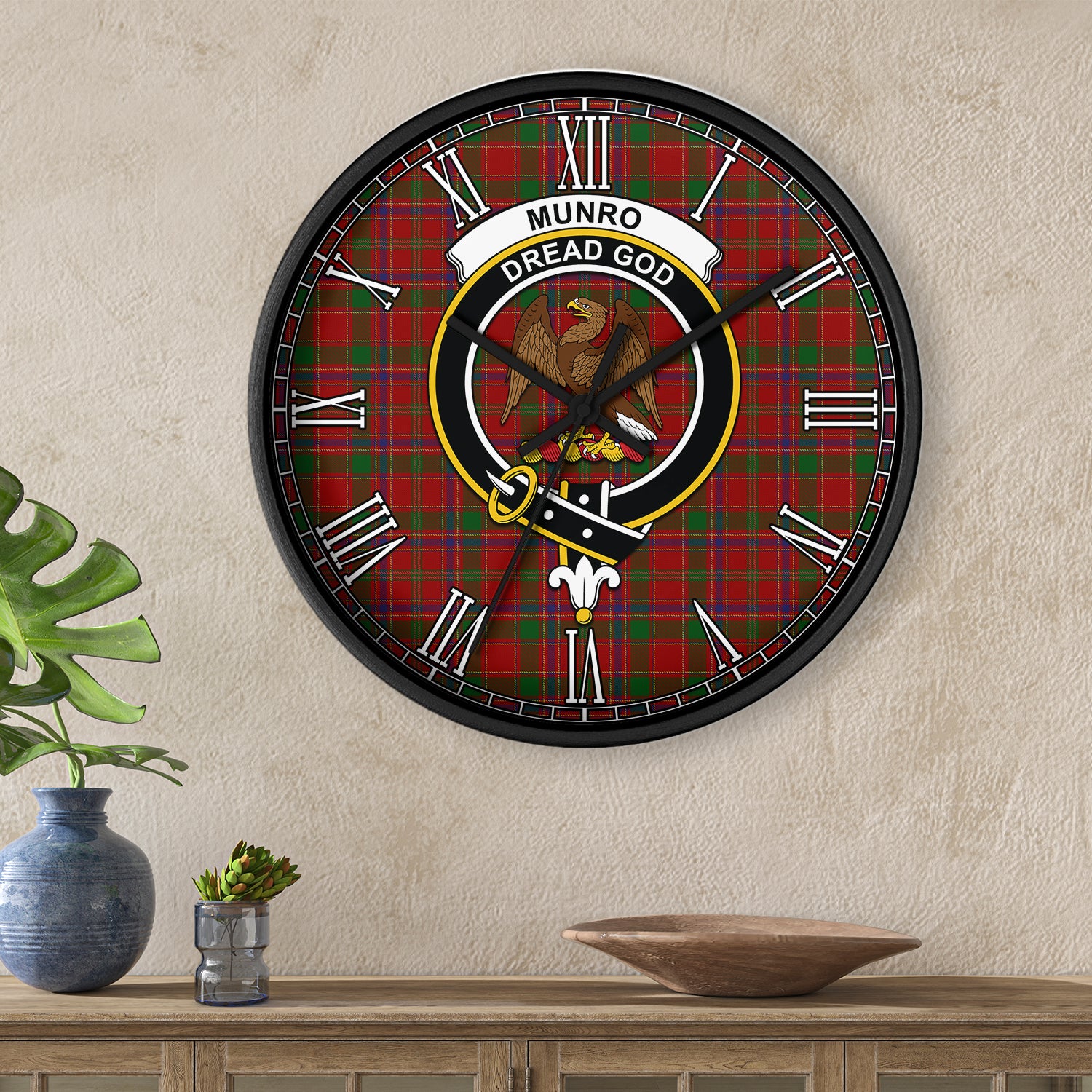 munro-tartan-wall-clock-family-crest-tartan-wall-clock