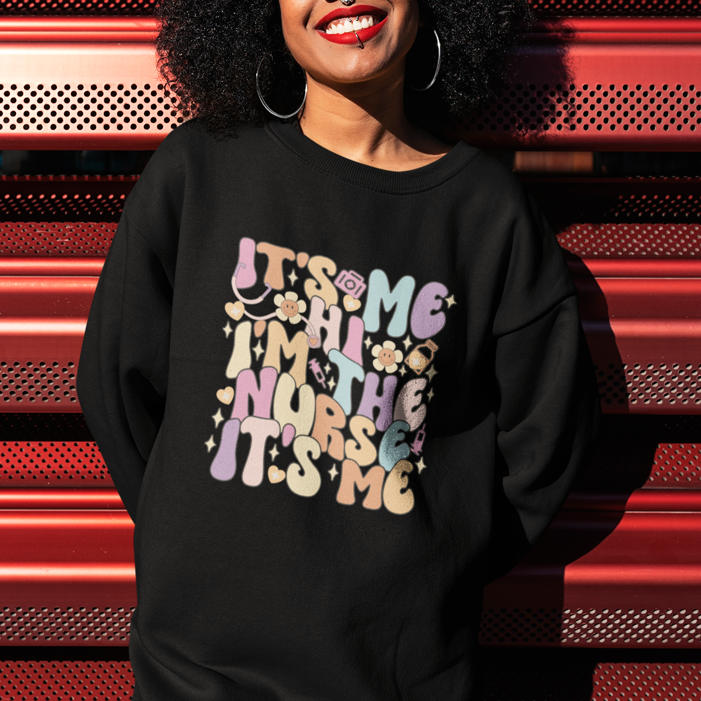 Funny Nurse Sweatshirt Funny Nurse It's Me Hi I'm The Nurse It's Me Nurrsing Groovy - Wonder Print Shop