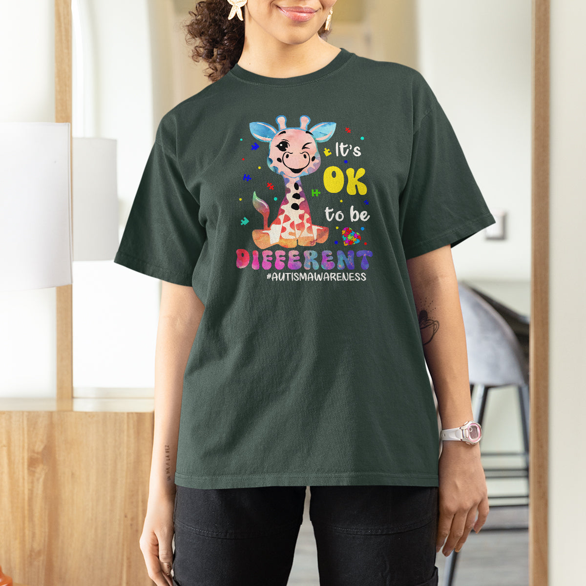 Cute Giraffe Autism T Shirt For Women It's Ok To Be Different - Wonder Print Shop