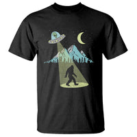 Bigfoot UFO Abduction Moon & Mountain Alien Vintage Graphic T Shirt - Wonder Print Shop
