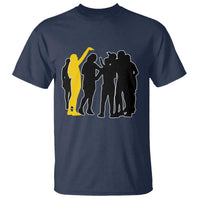 Viral Basketball Pointing Huddle T Shirt Funny Women Sports Culture Meme Yellow Silhouette Graphic